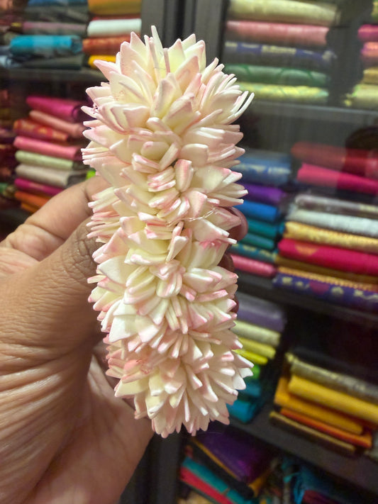 Natural Looking Handmade Flower Clip Gajra G16
