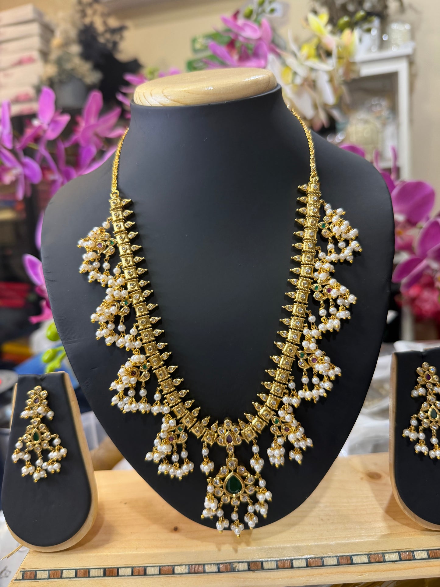 Indian Bridal Necklace & Earrings Jewellery Set with pearls N57