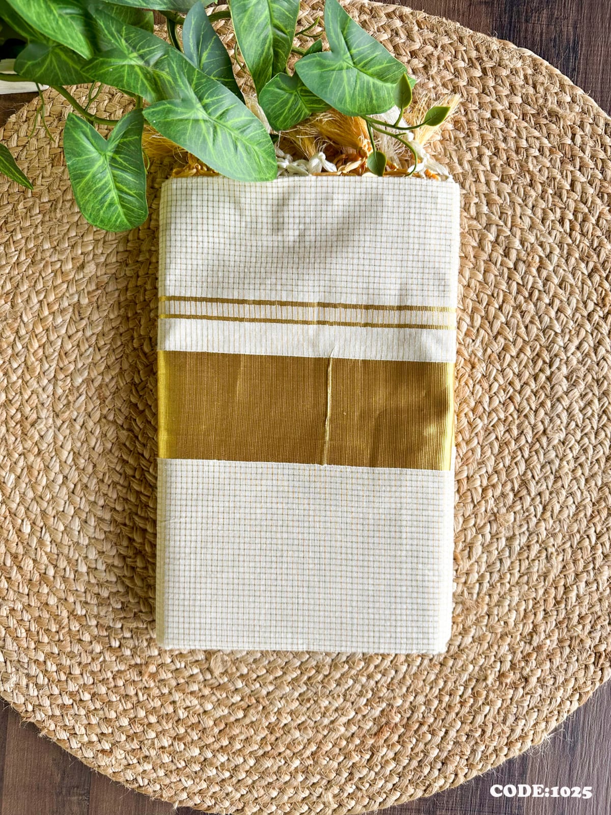 Kerala Vishu Sari Indian Onam Tissue Gold Saree C11
