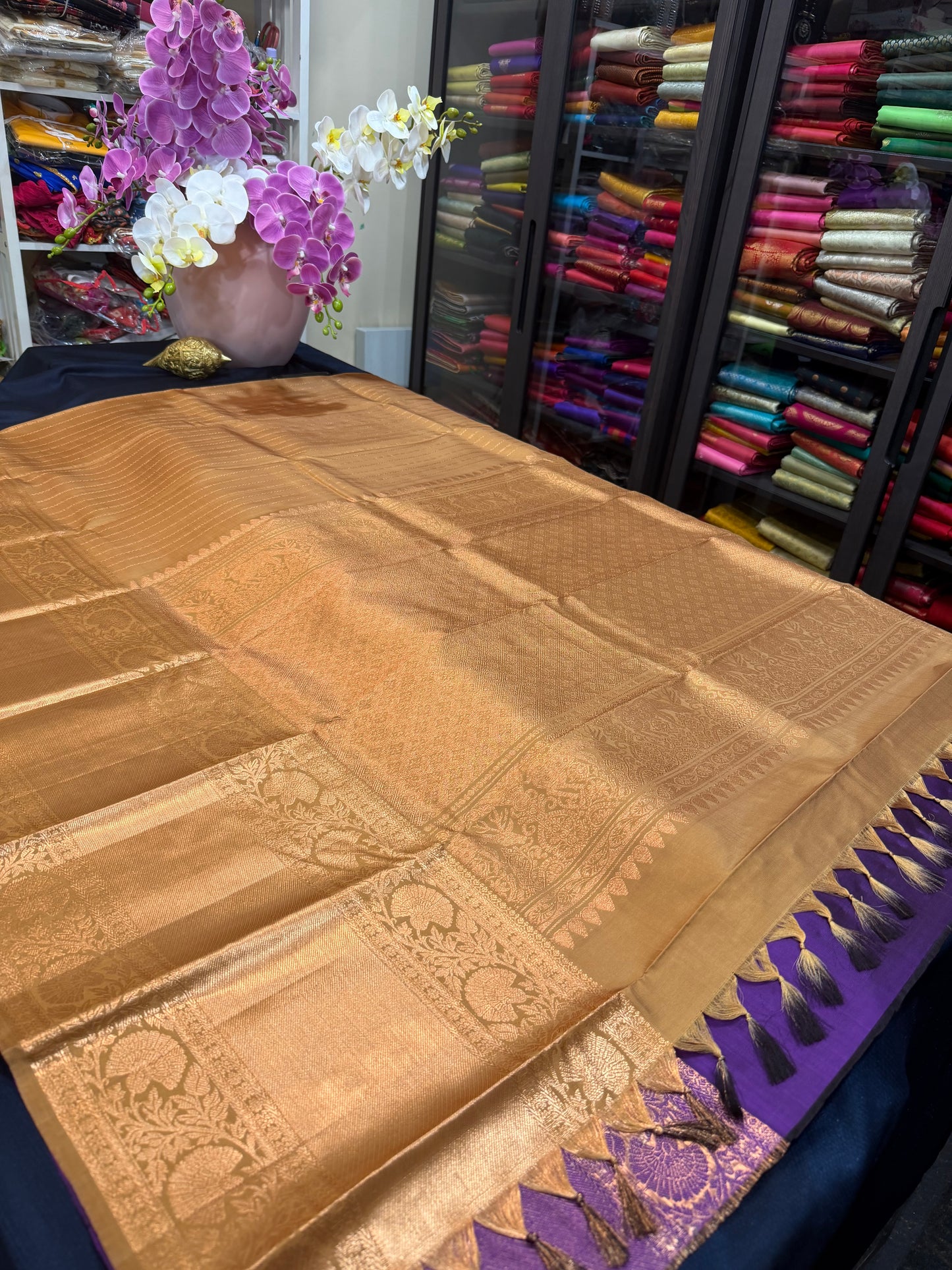 Bridal Kanchipuram Beige Fenugreek colour Pure Silk Saree Kanjivaram Sari SPK421