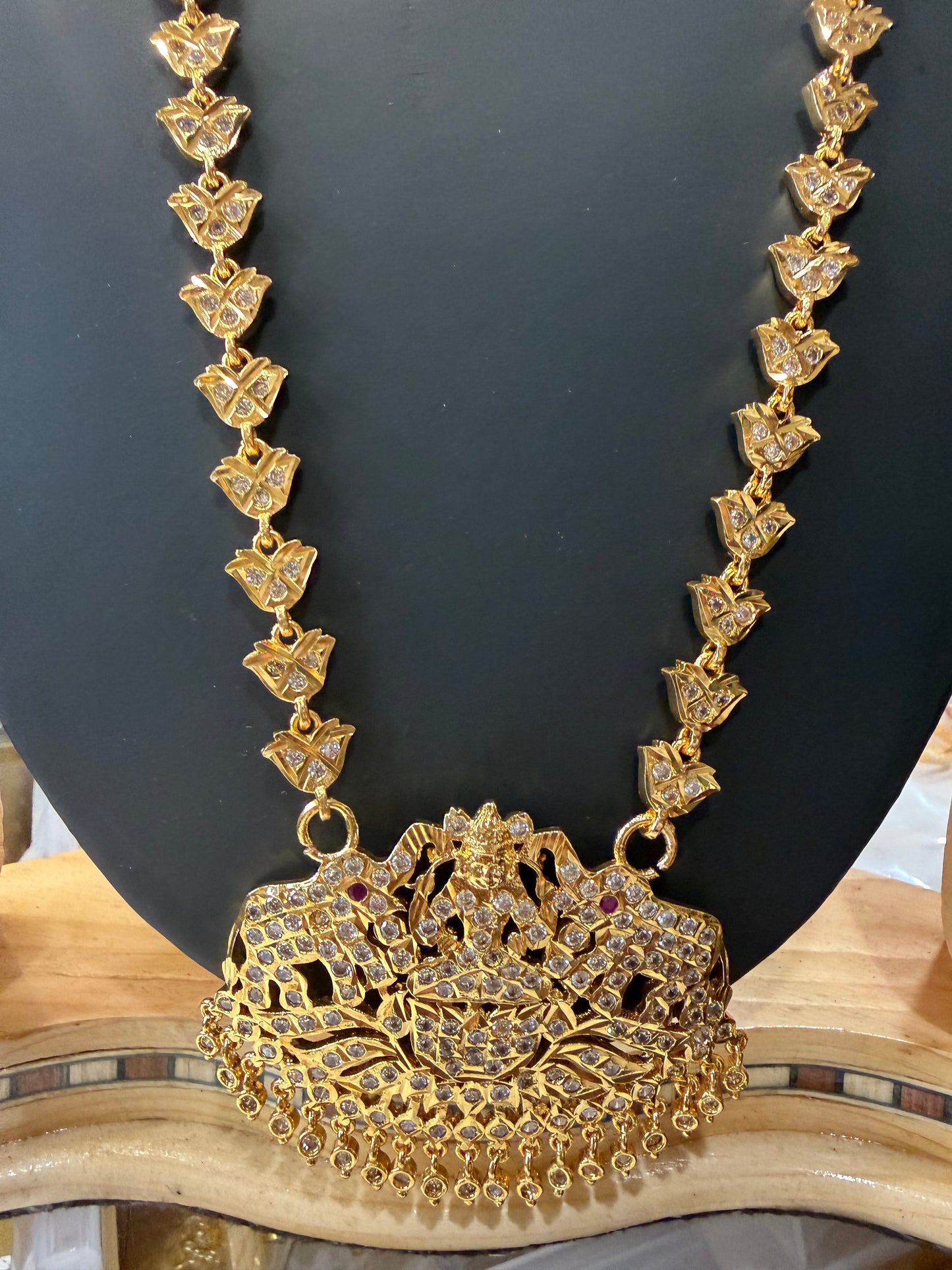 Indian Impon Necklace & Earrings Jewellery Set Haram White N71