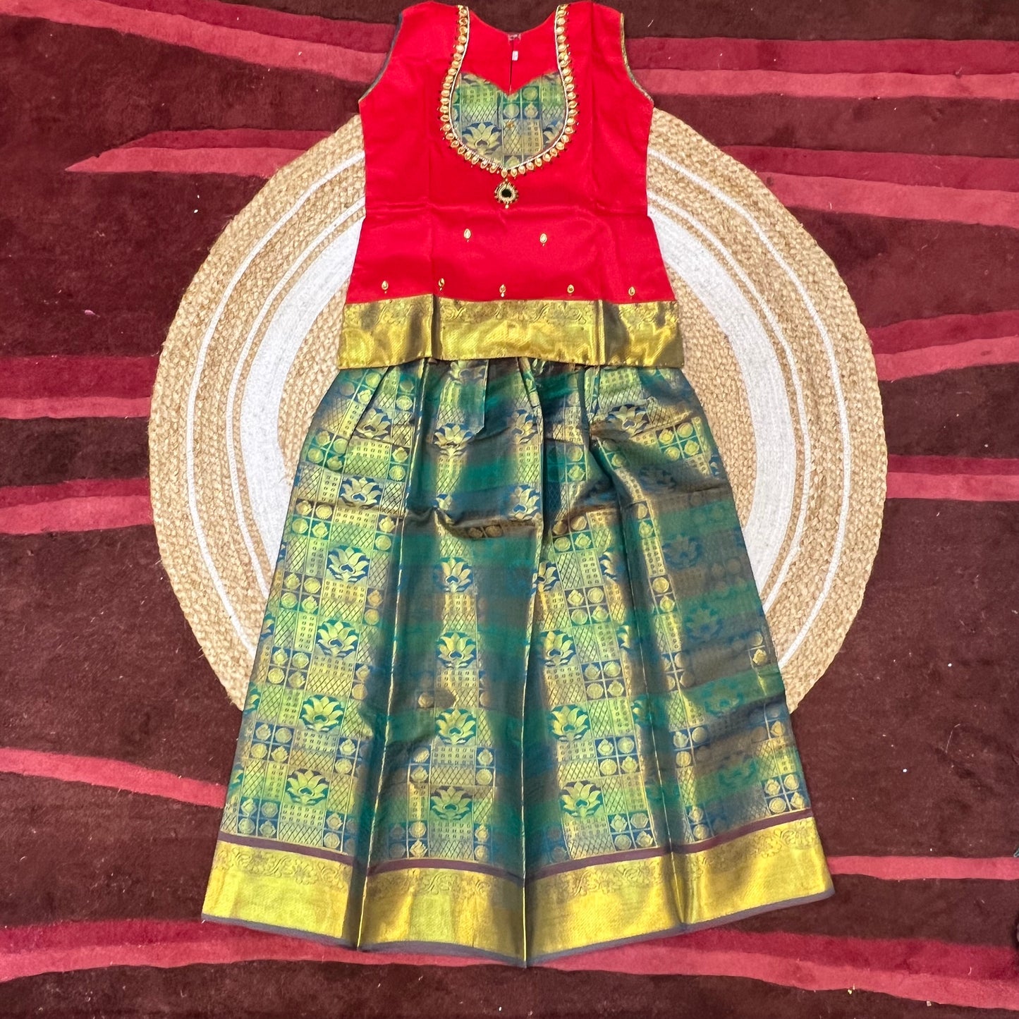 Indian Lehenga Pattu Pavadai Sattai Skirt Top G27