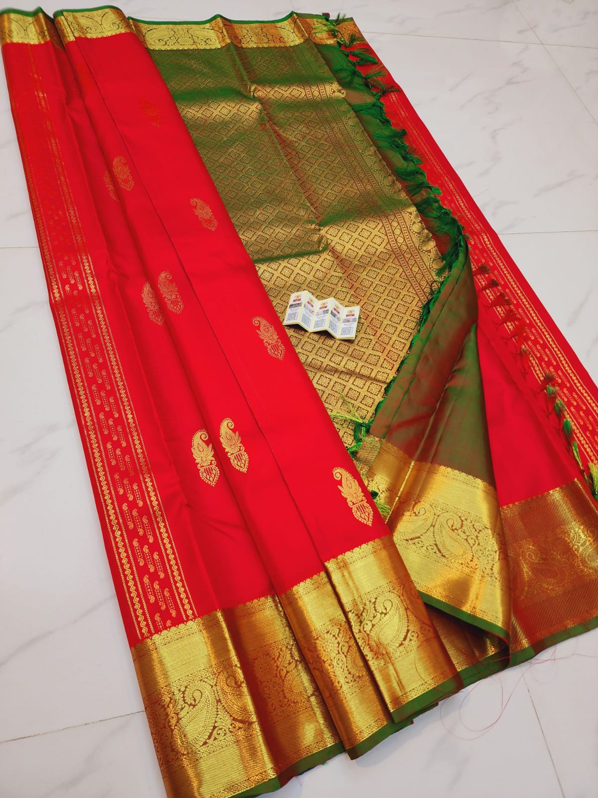 Kanchipuram Pure Silk Saree Red & Green Kanjivaram Sari| SPK081