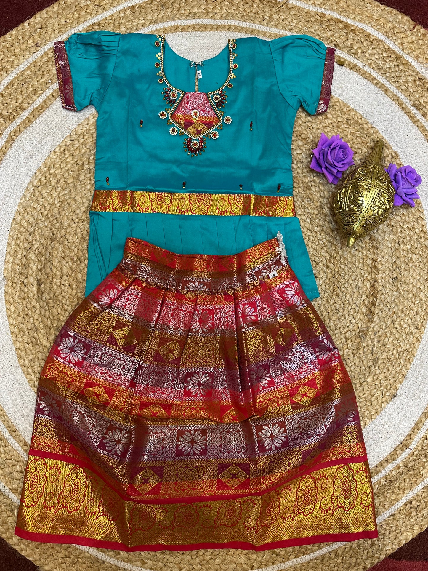 24” Size 4 Indian Lehenga Pattu Pavadai Sattai Skirt Top G6