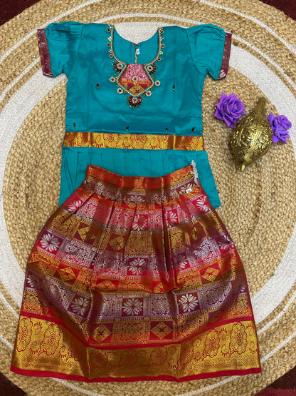 24” Size 4 Indian Lehenga Pattu Pavadai Sattai Skirt Top G6