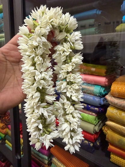 18” Pichi Poo Natural Looking Handmade Jasmine Flower Gajra G10