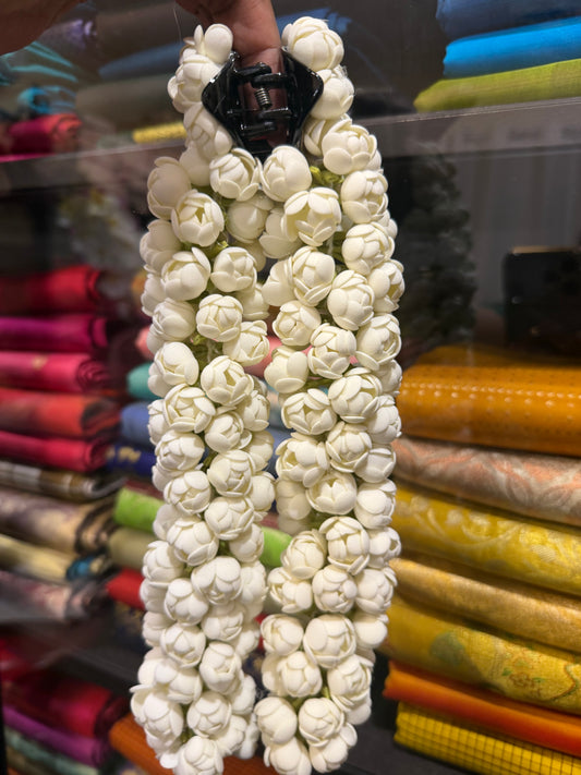 Mallipoo Natural Looking Handmade Jasmine Flower Gajra with clip G8