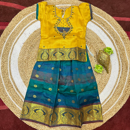 Indian Lehenga Pattu Pavadai Sattai Skirt Top G42
