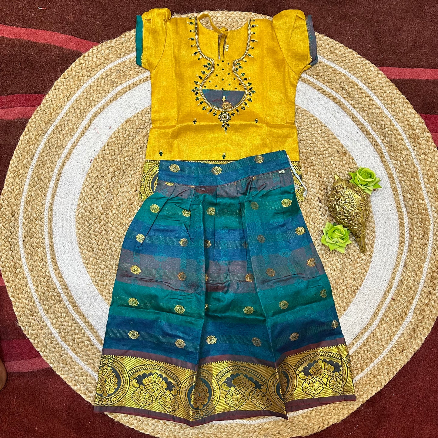 Indian Lehenga Pattu Pavadai Sattai Skirt Top G42