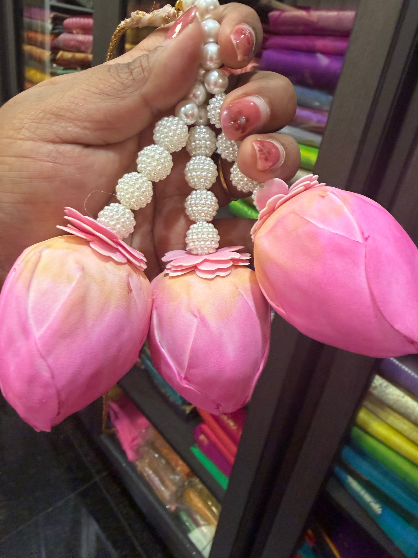 Natural Looking Handmade Lotus Flower Gunjalam Gajra G15