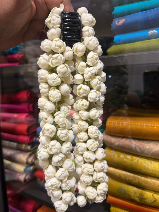 Mallipoo Natural Looking Handmade Jasmine Flower Gajra with clip G8