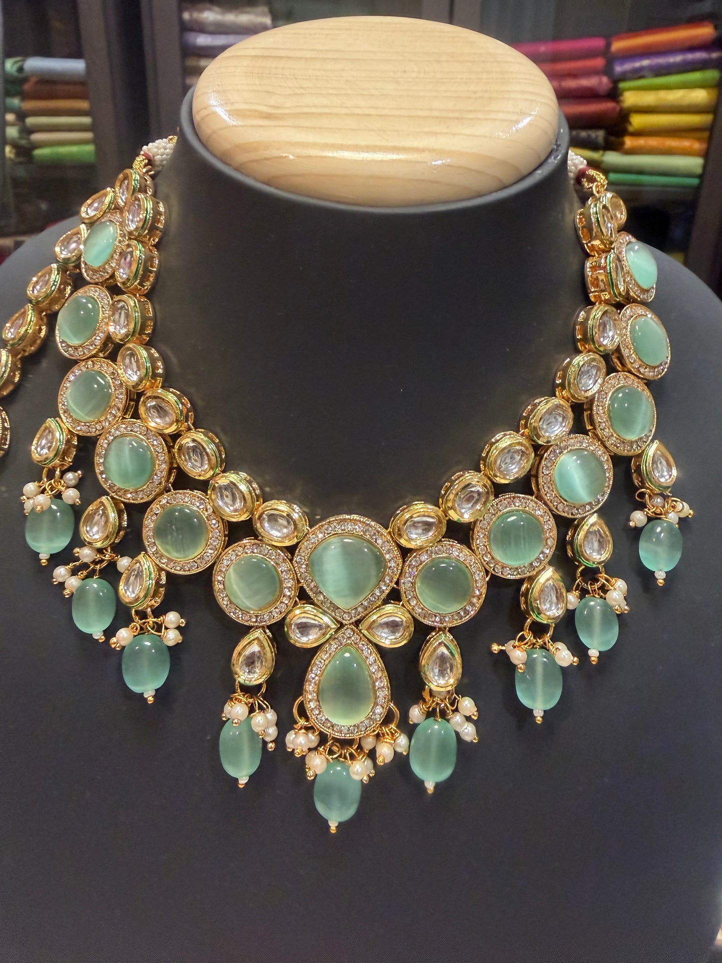 Kundan style Indian Jewellery Necklace set Mint N11