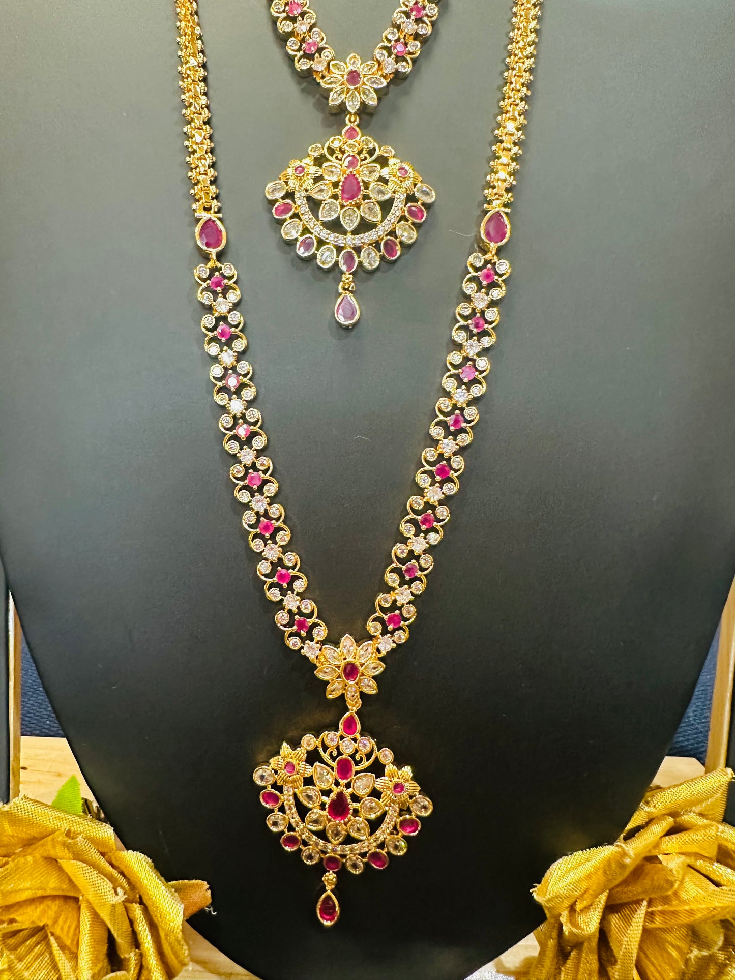 Forming Gold Temple Indian Necklace Ruby Addiyal Jewellery N42
