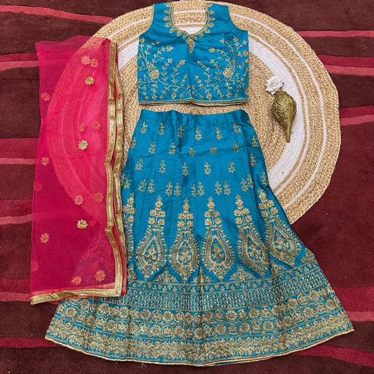 32” Size 8 to 9 Indian Lehenga Blue Pavadai Sattai Skirt Top G70 Col 4