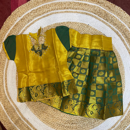 I8”Size 4 Indian Lehenga Pattu Pavadai Sattai Skirt Top G48