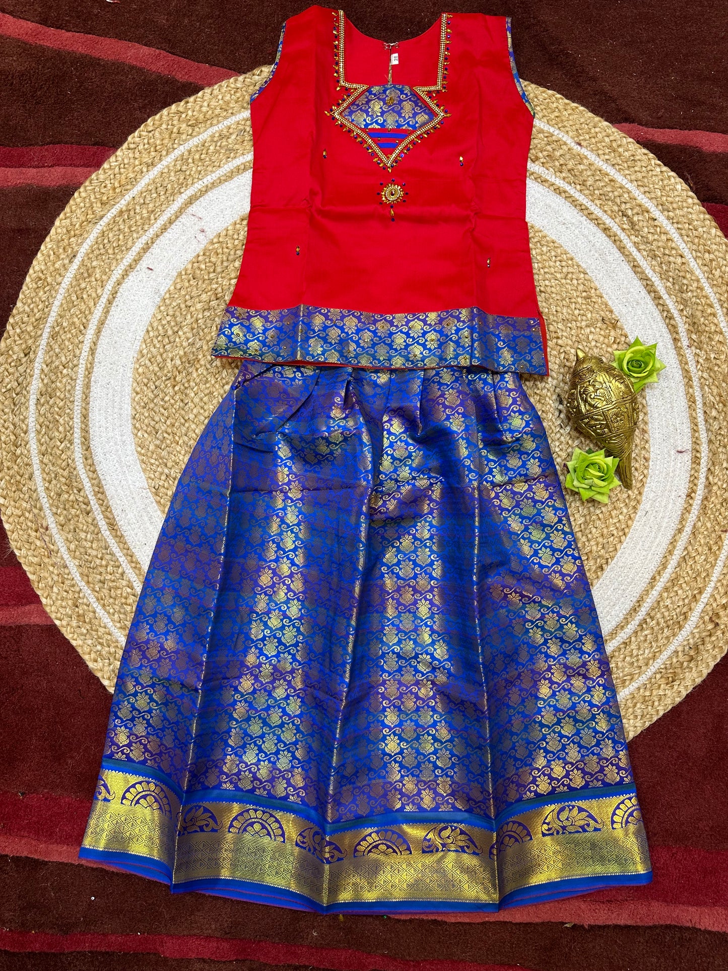 Indian Lehenga Pattu Pavadai Sattai Skirt Top G24