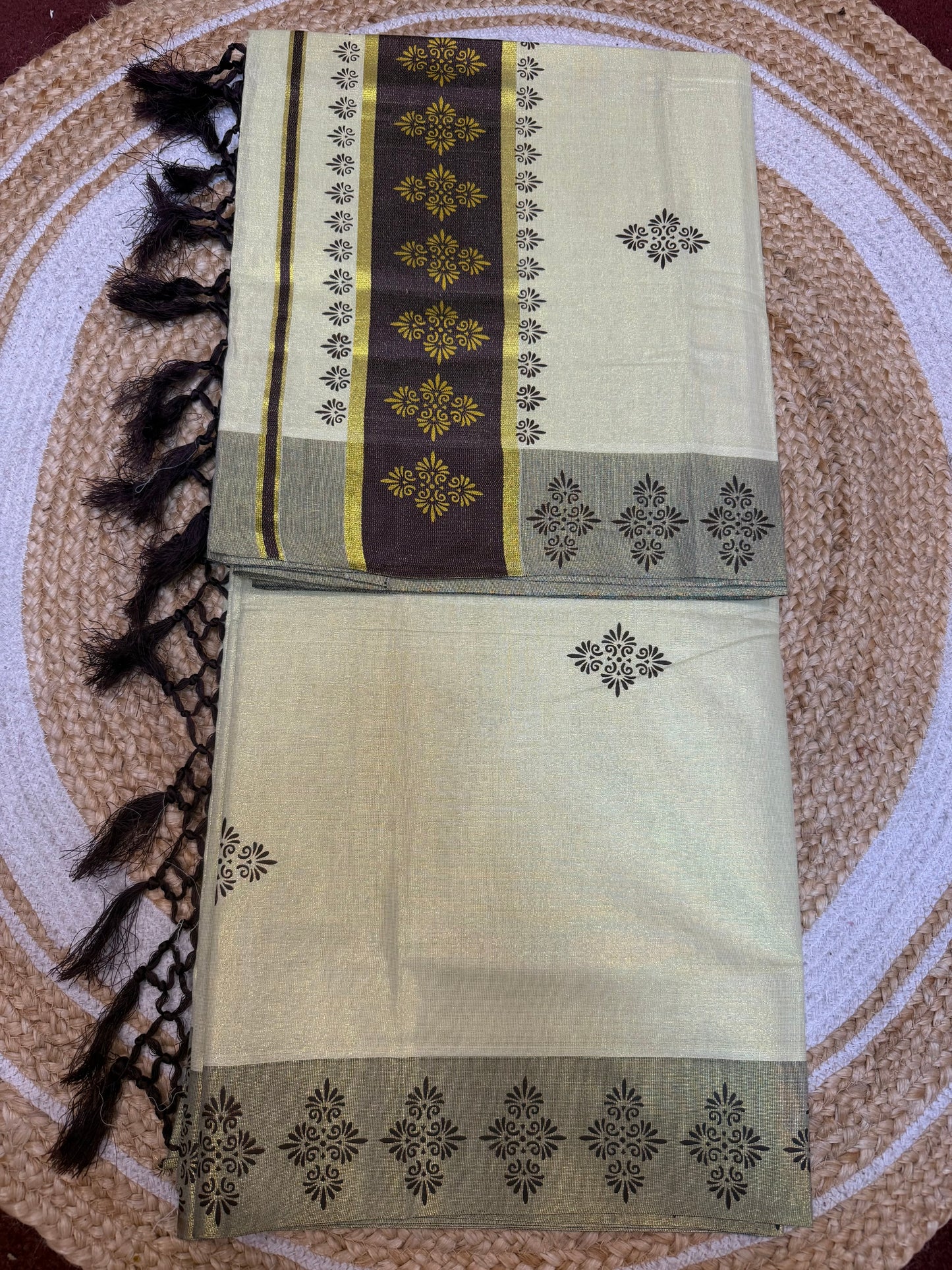 Green Kerala Vishu Sari Indian Cream Tissue Saree C9 - Col 2