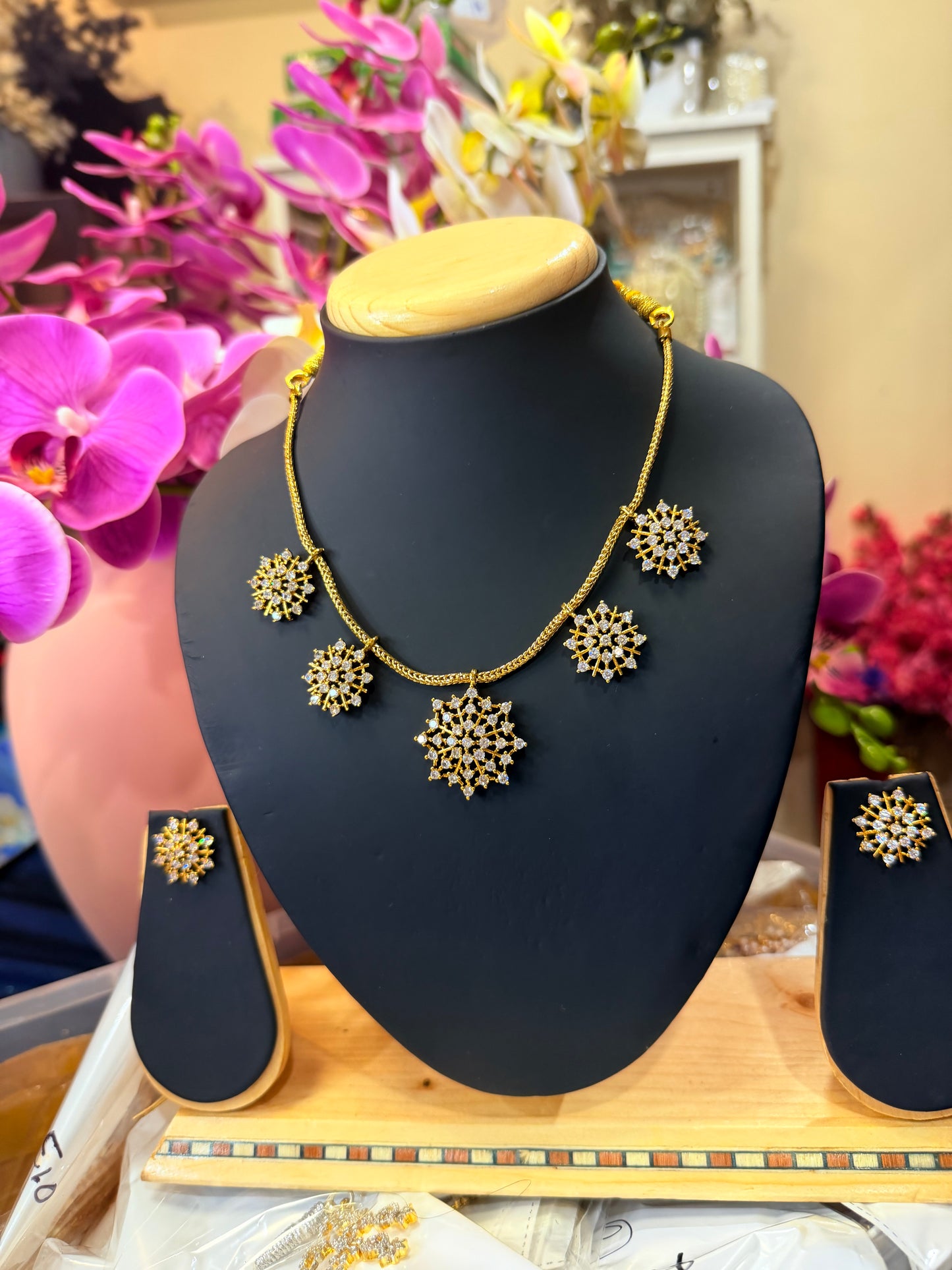 Indian Brass Necklace & Earrings Jewellery Set N69