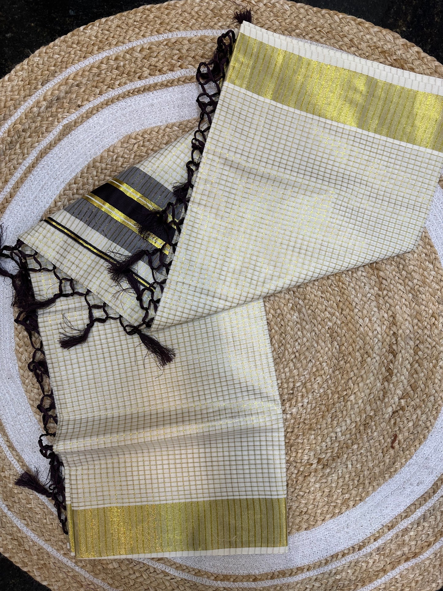 Red Kerala Vishu Sari Indian hand Printed Kasavu Onam Saree C22 Col 2