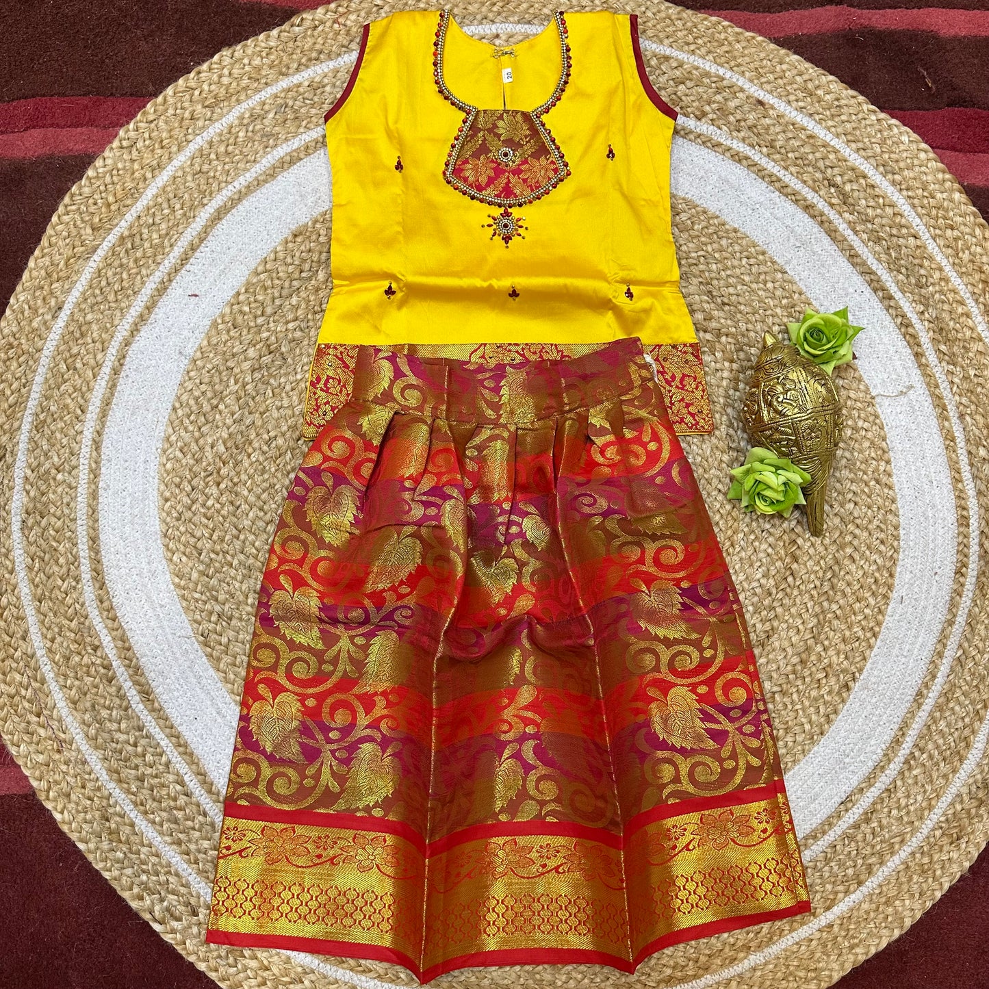 24” Size 4 Indian Lehenga Pattu Pavadai Sattai Skirt Top G25