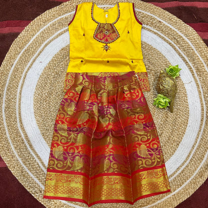 24” Size 4 Indian Lehenga Pattu Pavadai Sattai Skirt Top G25