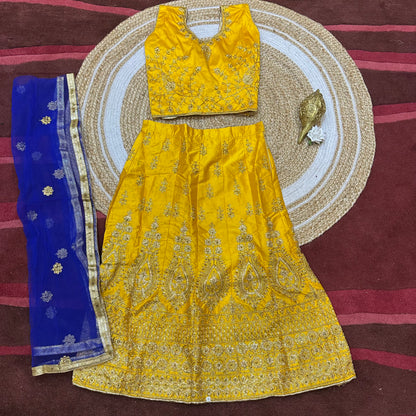 32” Size 8 to 9 Indian Lehenga Yellow Pavadai Sattai Skirt Top G70 Col 2