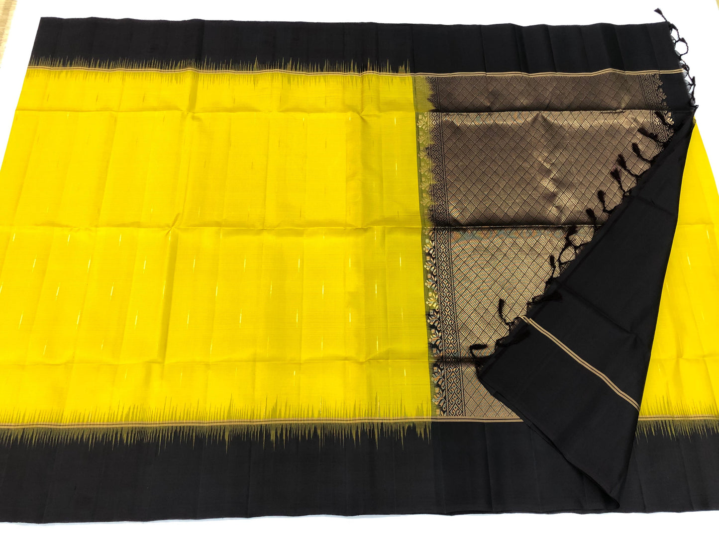 Kanchipuram Pattu Soft Silk Indian Saree Pure Silk Sari Yellow| SS21