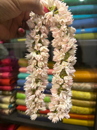 Jaathi Poo Natural Looking Handmade Jasmine Flower Gajra G5