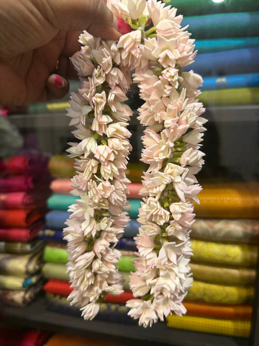 Jaathi Poo Natural Looking Handmade Jasmine Flower Gajra G5