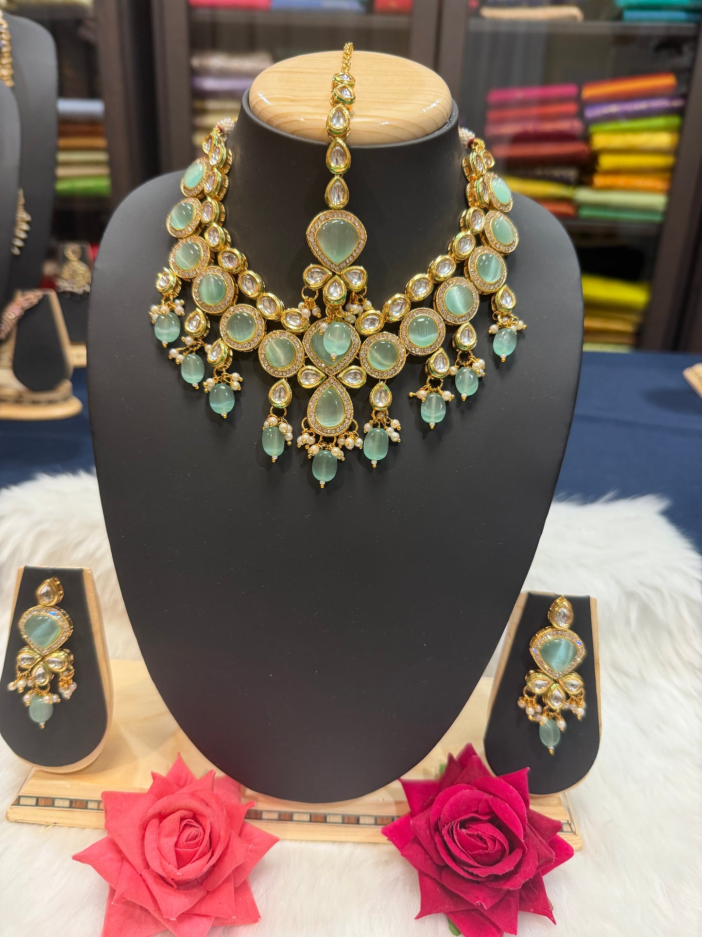 Kundan style Indian Jewellery Necklace set Mint N11