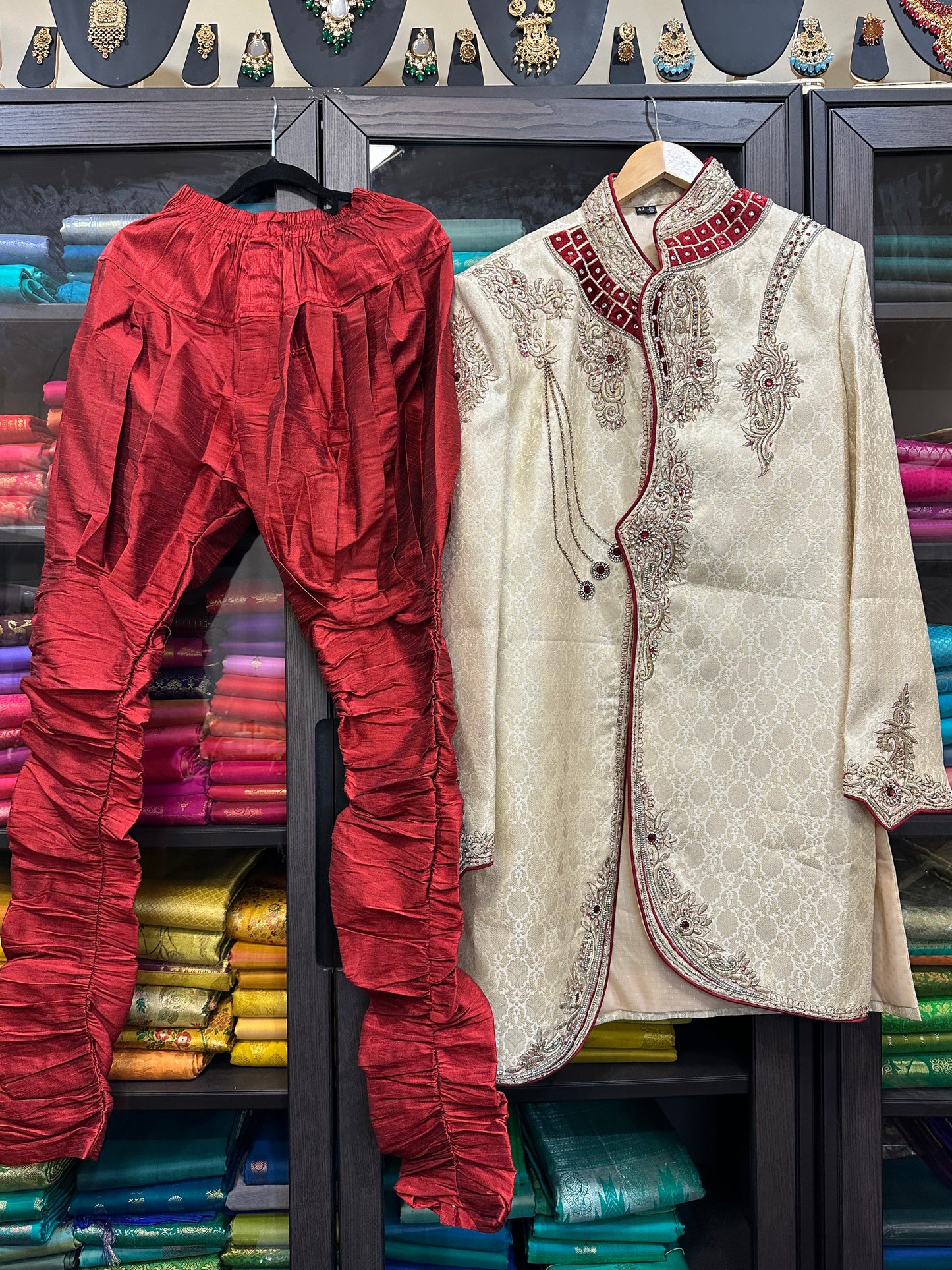 38” Medium size Men’s Kurta Indian Gold & Maroon Sherwani Bollywood outfit M11