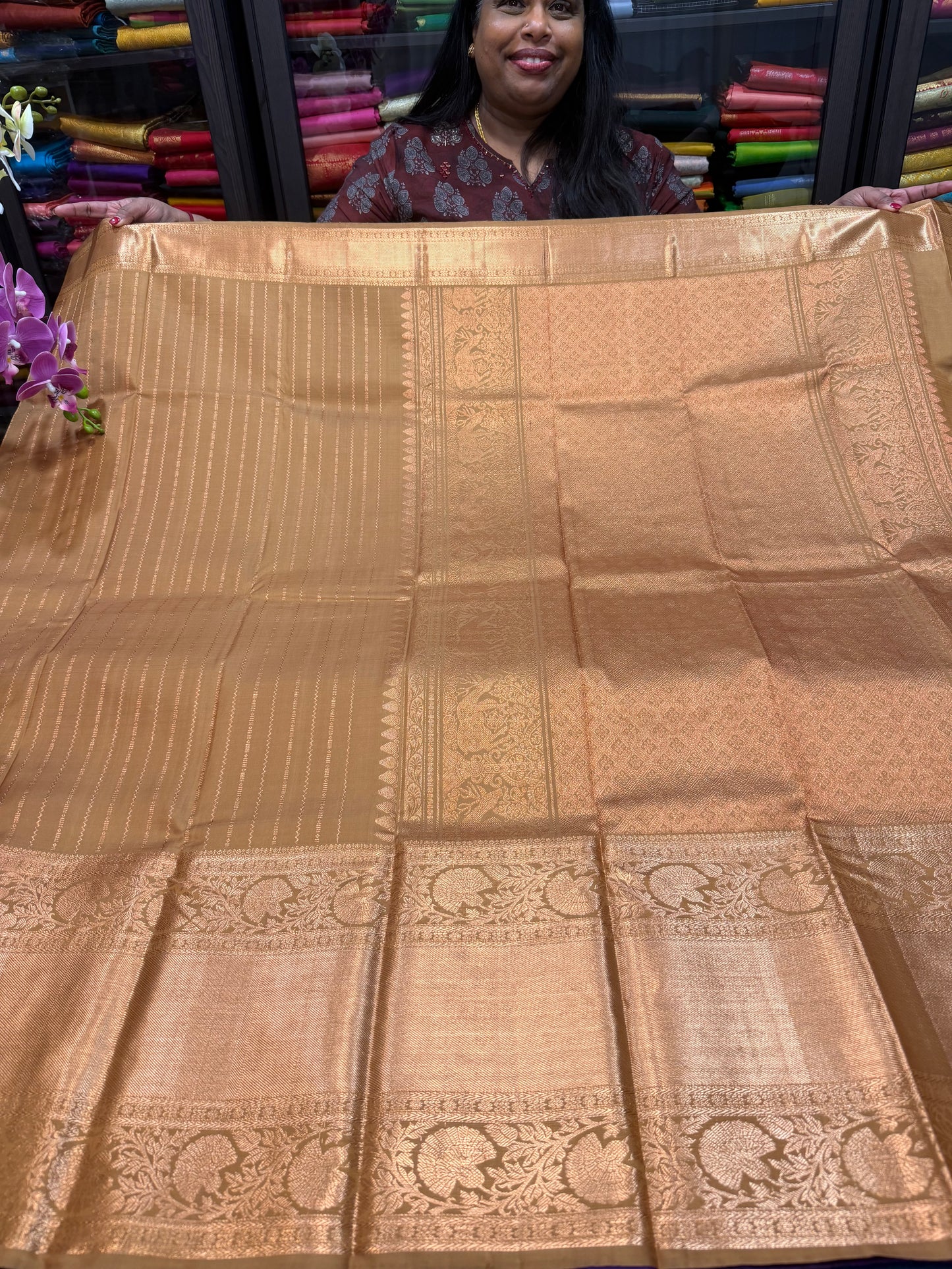 Bridal Kanchipuram Beige Fenugreek colour Pure Silk Saree Kanjivaram Sari SPK421