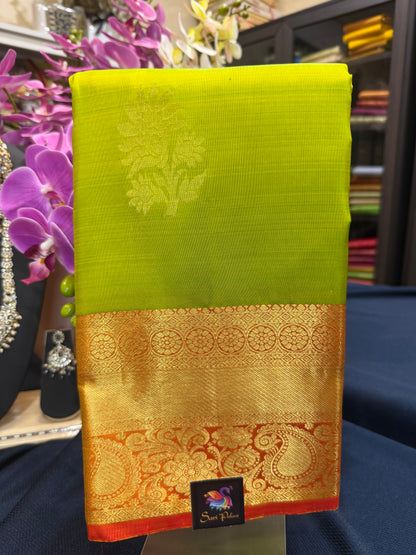 Kanchipuram Pure Silk Saree with Gold Zari Green & Red Sari| SPK083