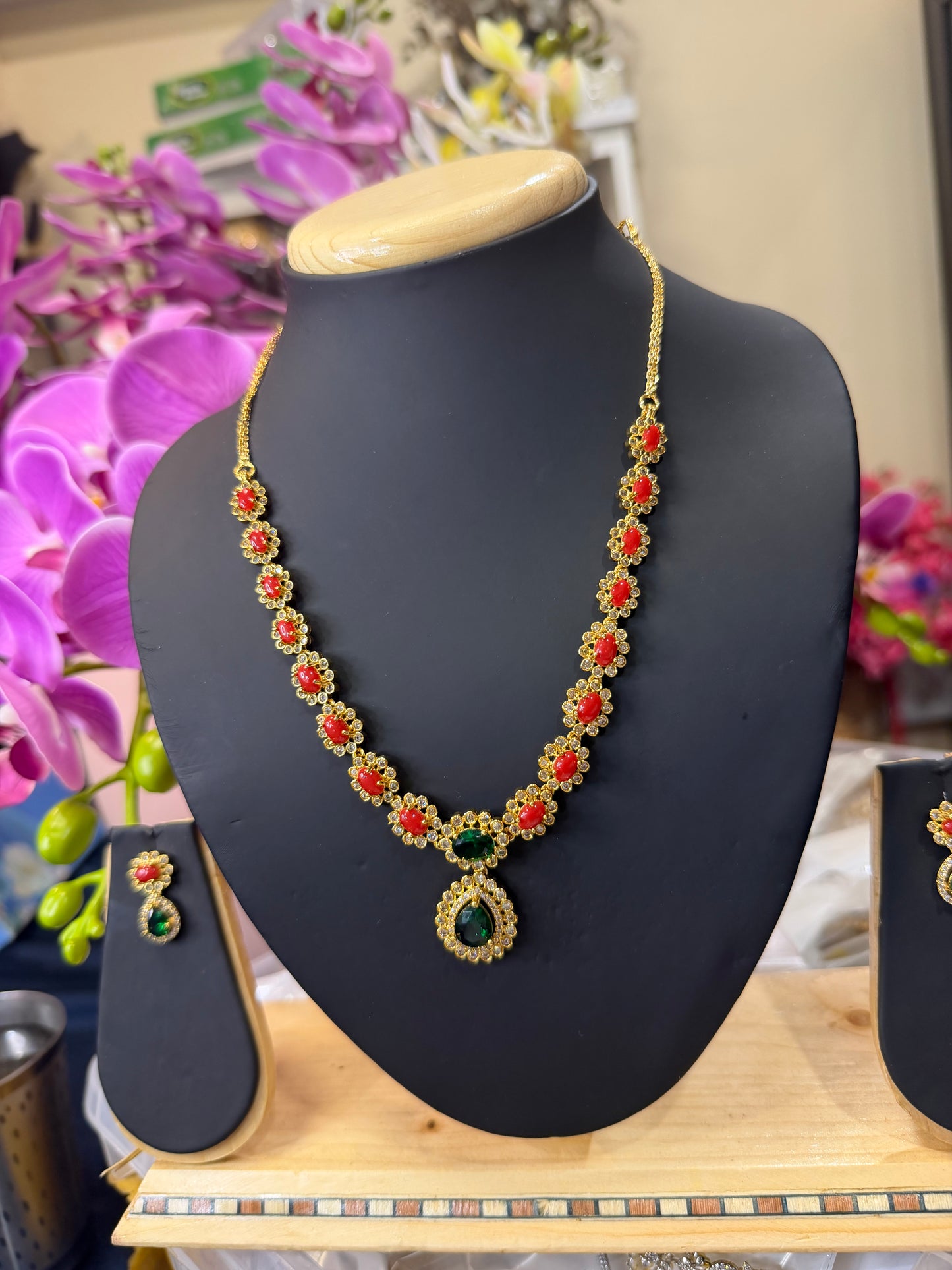 Indian Bridal Necklace & Earrings Jewellery Set Brass with Coral stone N55