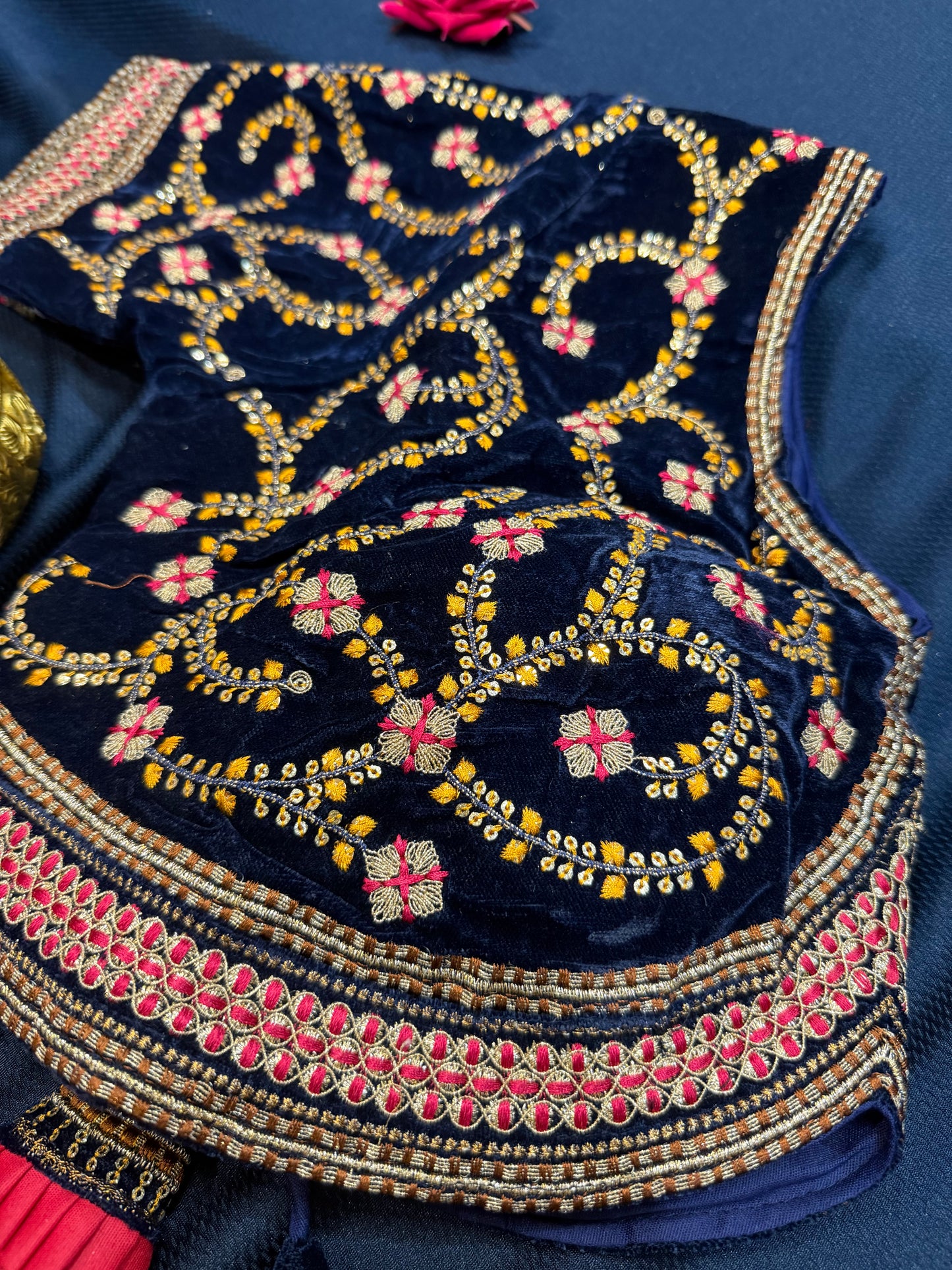 42” Navy Blue Velvet Sari Blouse Indian Top Choli B2
