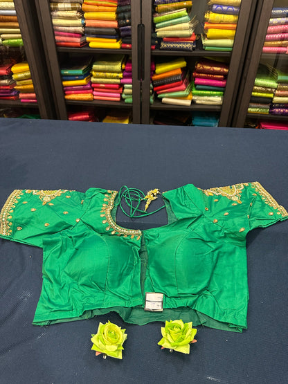 40” Aari hand Worked Sari Blouse Indian Top Choli Silk Green B5