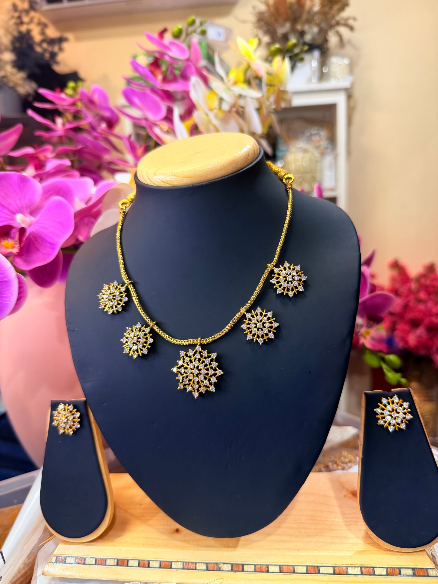Indian Brass Necklace & Earrings Jewellery Set N69