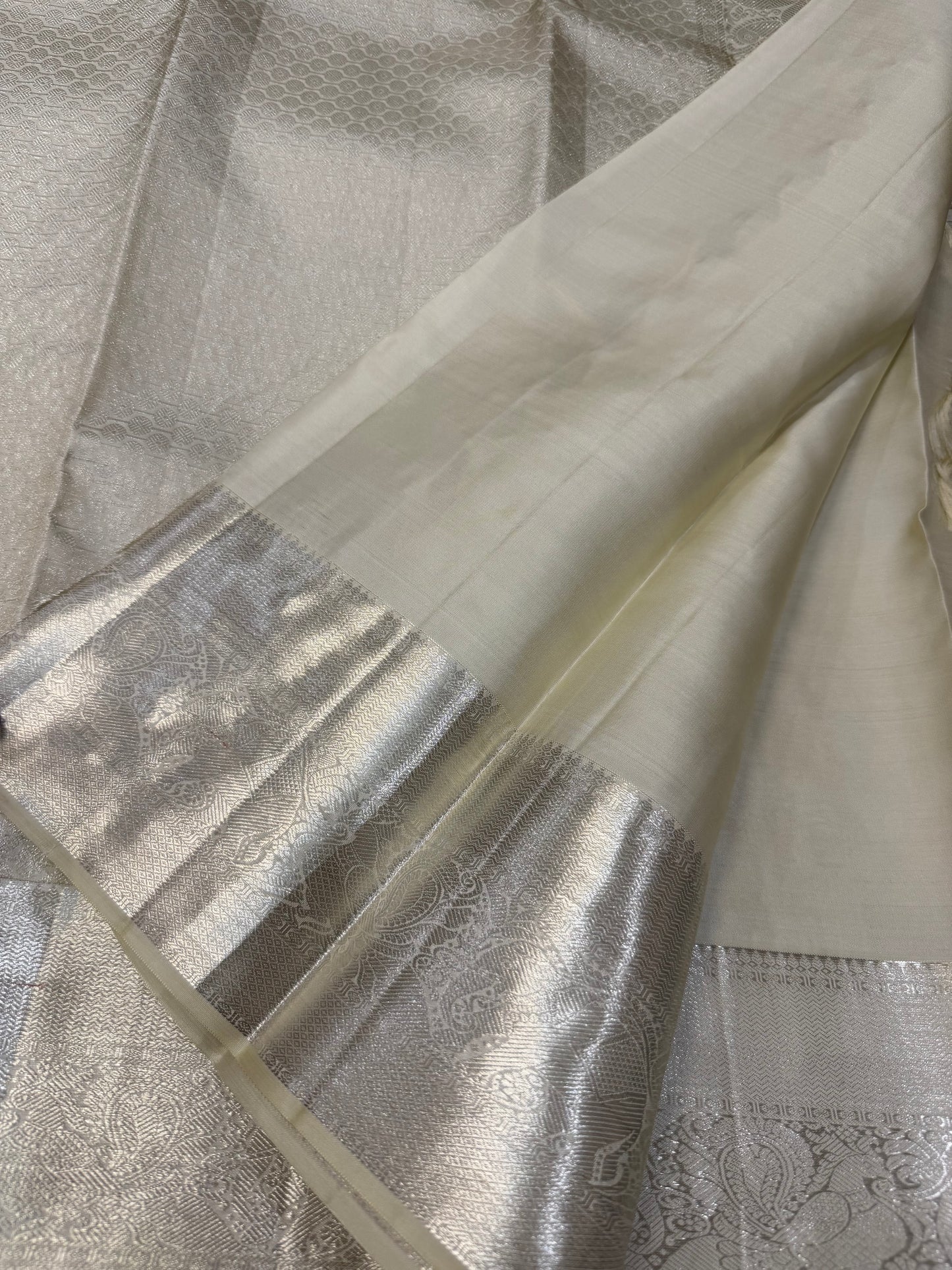 Kanchipuram Pure Silk handloom Bridal Saree Indian Kanjivaram Off White Sari SPK384