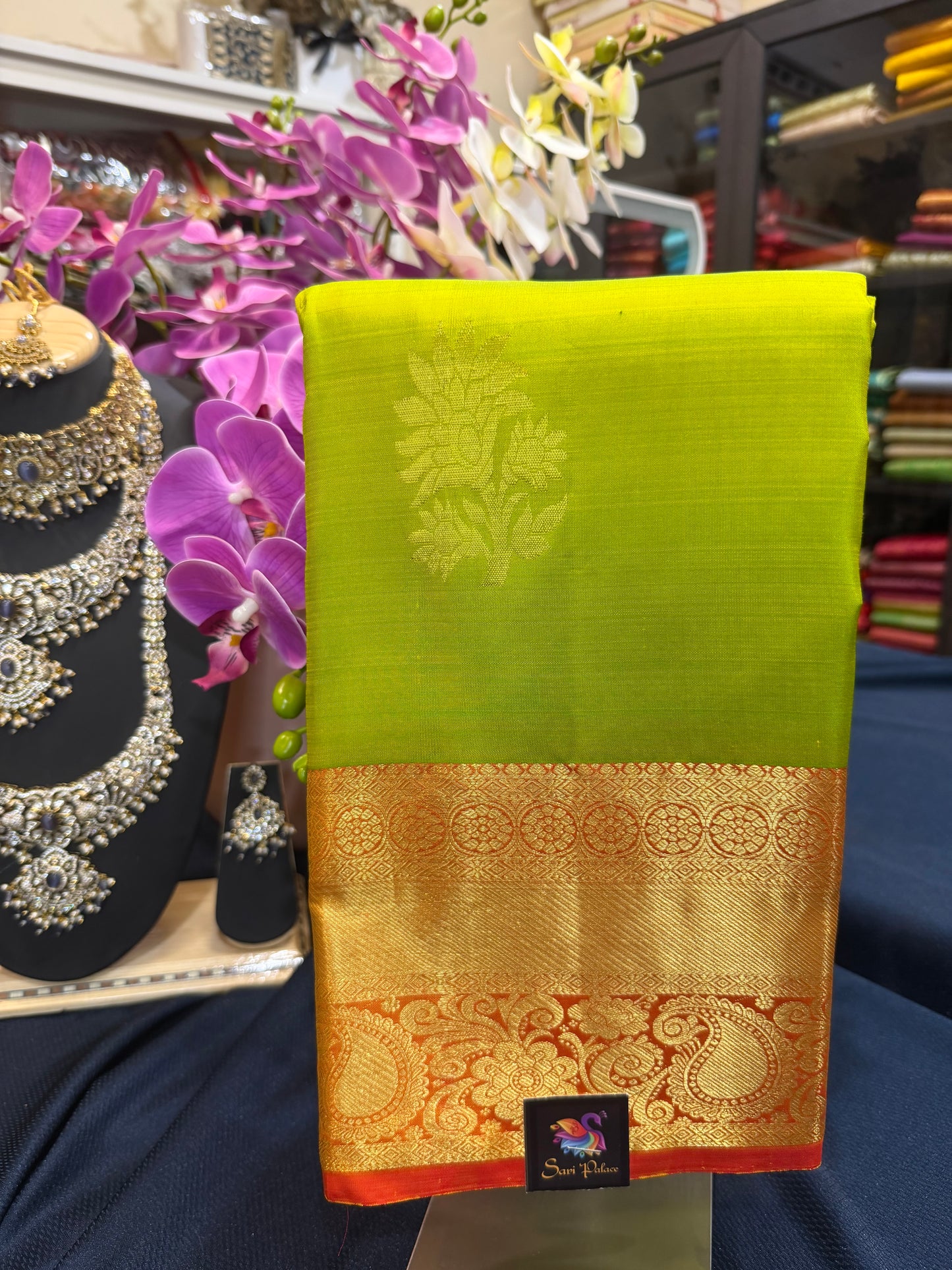 Kanchipuram Pure Silk Saree with Gold Zari Green & Red Sari| SPK083