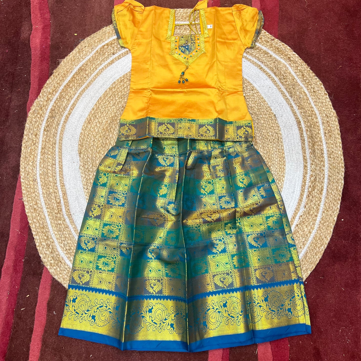 30” Size 7 Indian Lehenga Pattu Pavadai Sattai Skirt Top G44