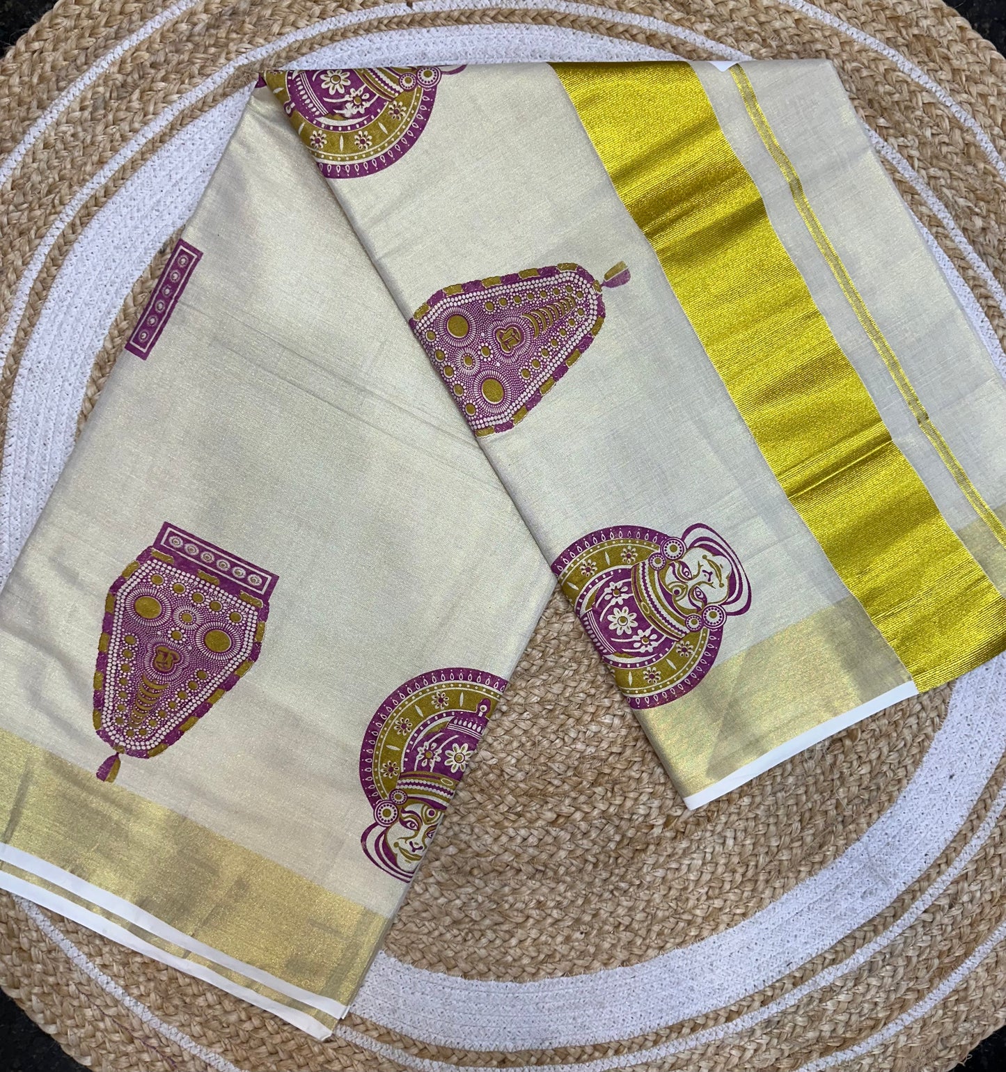 Red Kerala Vishu Sari Indian Cream Tissue hand Printed Onam Saree C17 Col 3