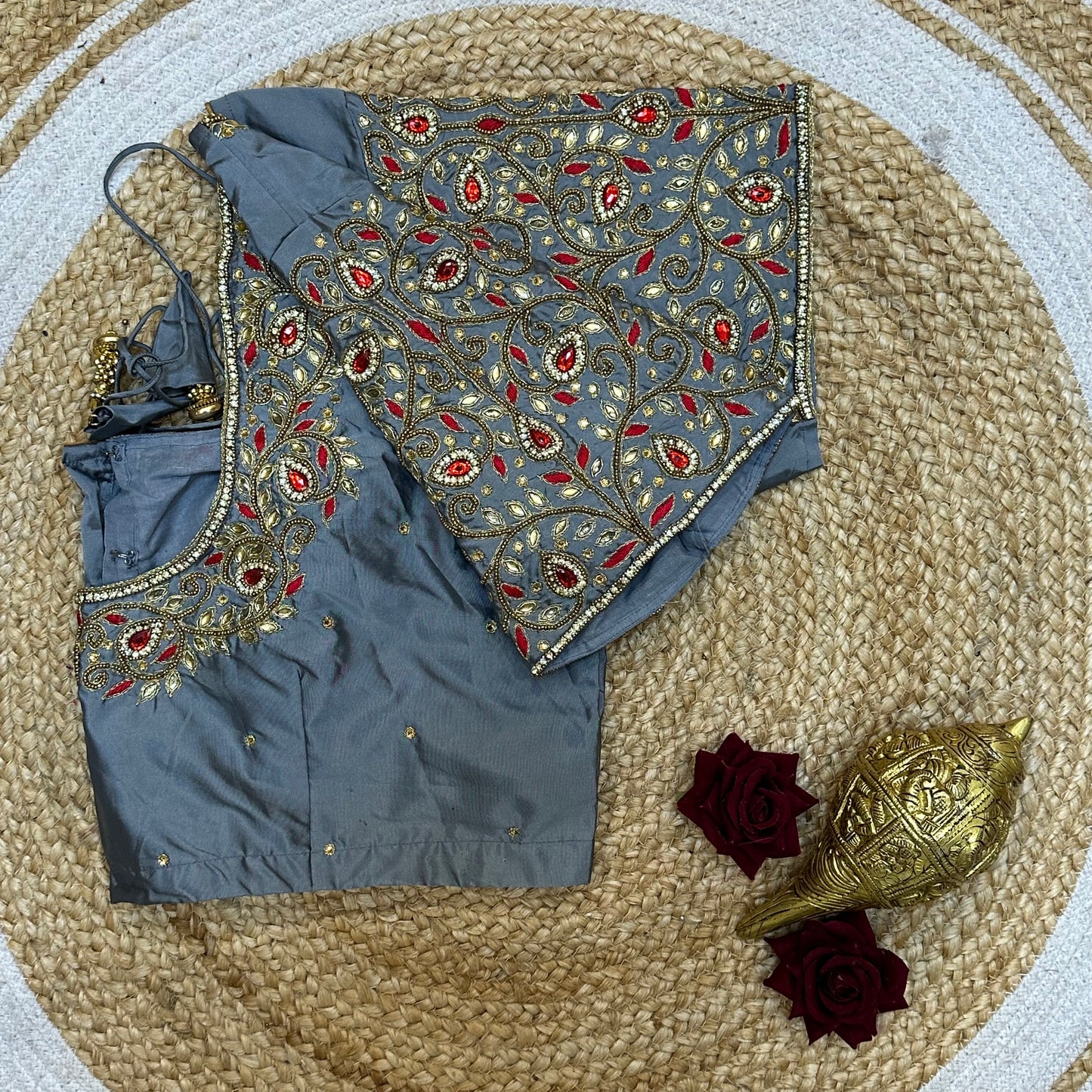 L44” Size 14 Aari Worked Sari Blouse Indian Saree Top Silver B260