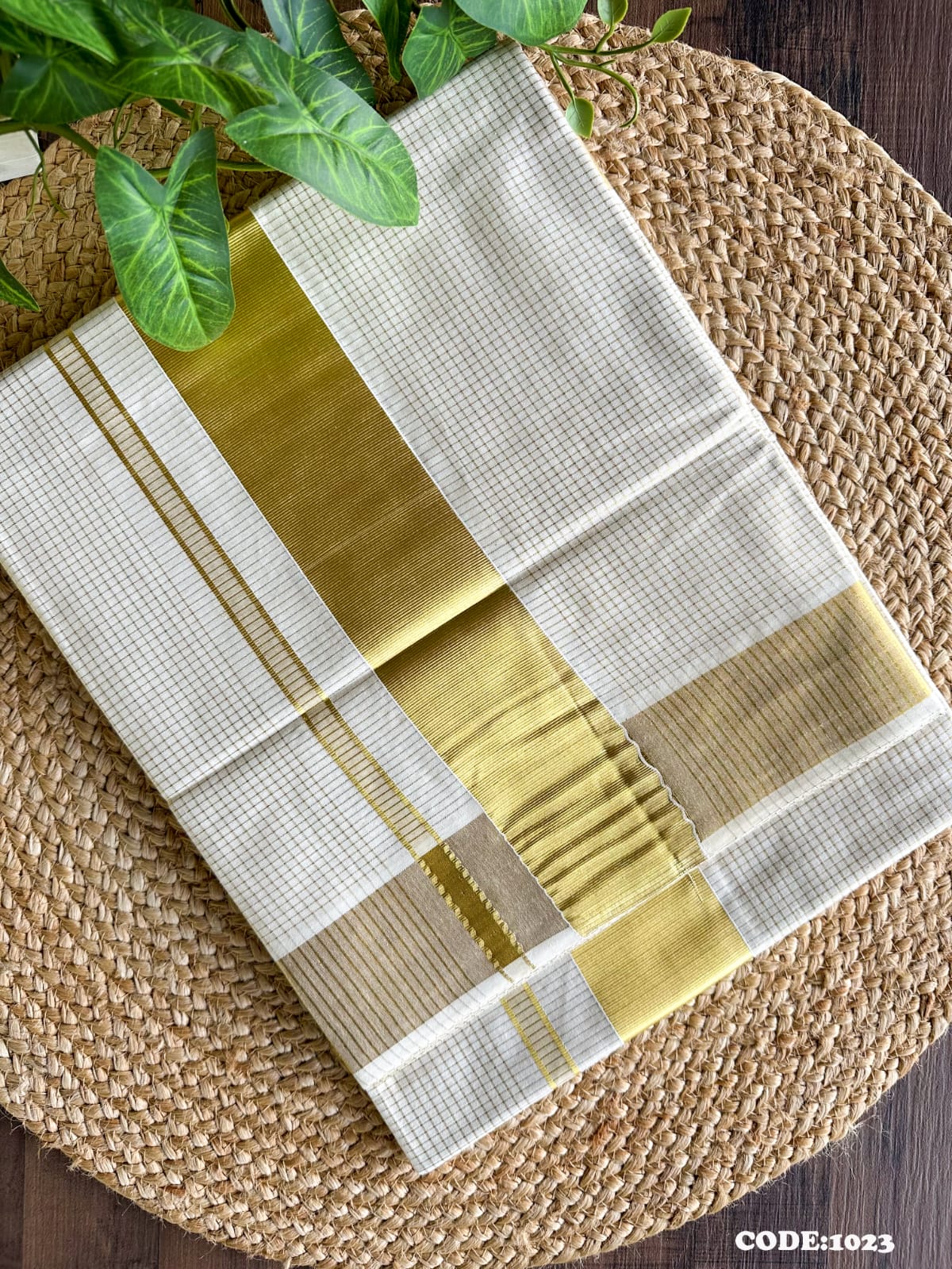 Kerala Vishu Sari Indian Onam Tissue Gold Saree C11