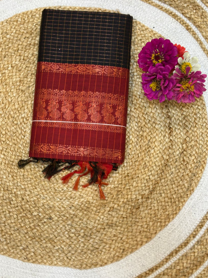 Kalyani checkered Silk Cotton Sari Indian Saree Black & Maroon S5