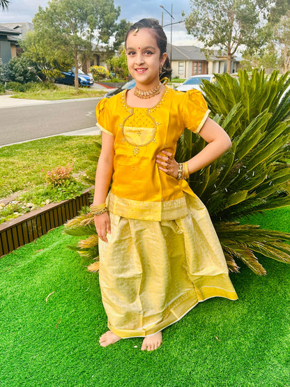 Indian Lehenga Pattu Pavadai Sattai Skirt Top G28