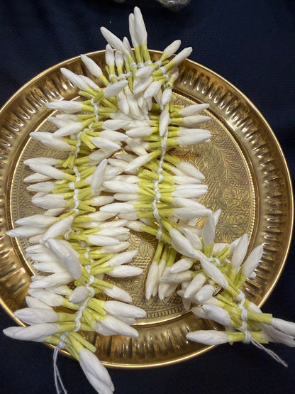 Oosi Malli Natural Looking Handmade Wild Jasmine Flower Gajra G6