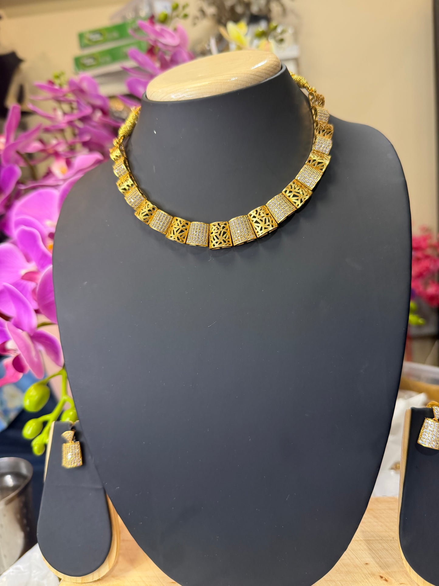 Indian Brass Necklace & Earrings Jewellery Set N68