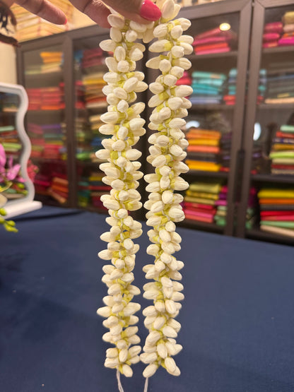 Mallipoo Natural Looking Handmade Jasmine Gajra G1