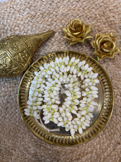 Mallipoo Natural Looking Handmade Jasmine Gajra G1