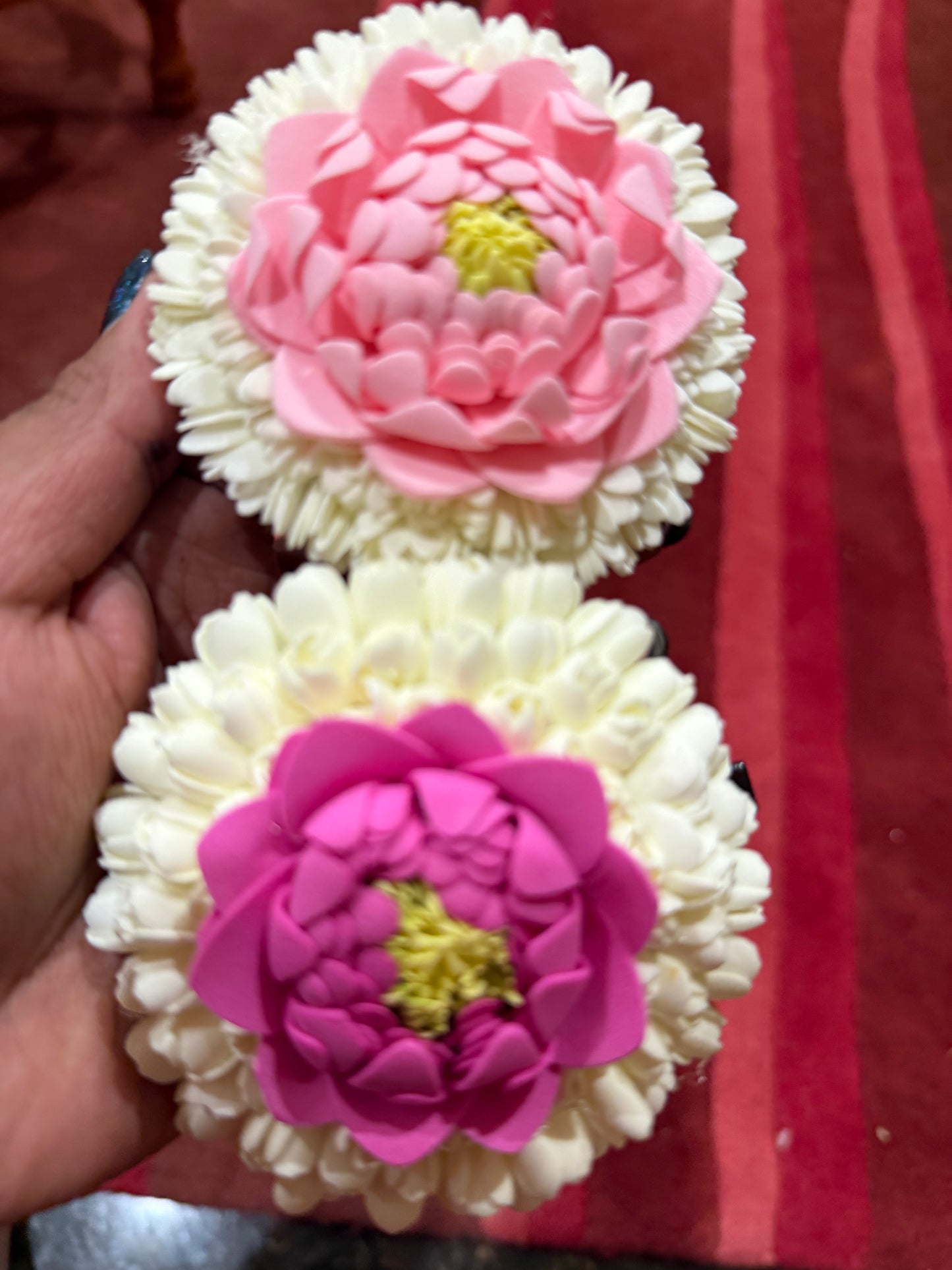 Natural Looking Handmade Lotus Flower Clip Hair accessories Gajra F1